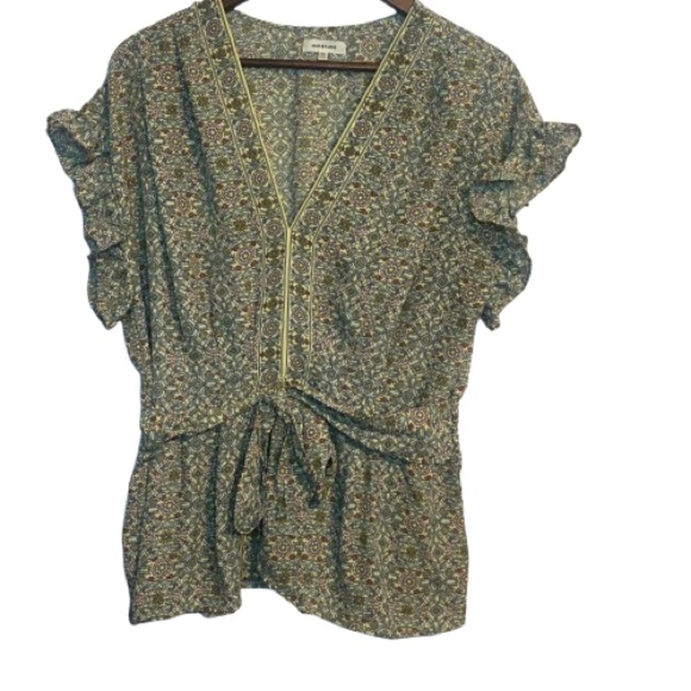 Beautiful Max Studio Feminine Romantic Paisley Floral Print Top Blouse Shirt